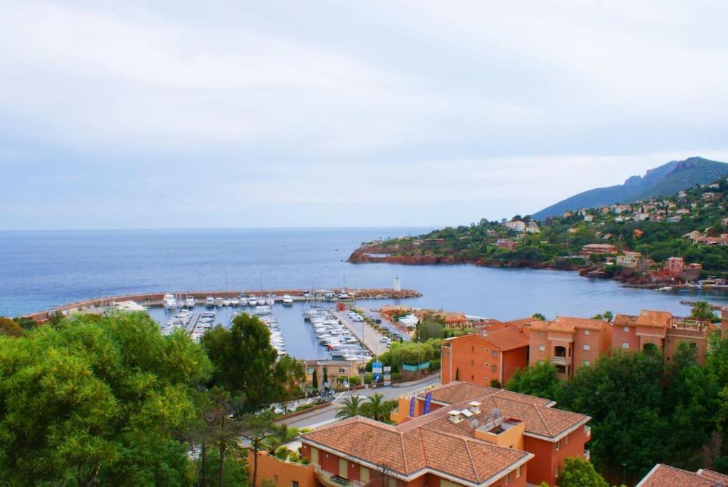 Petit Mas Coquet Dans L'esterel